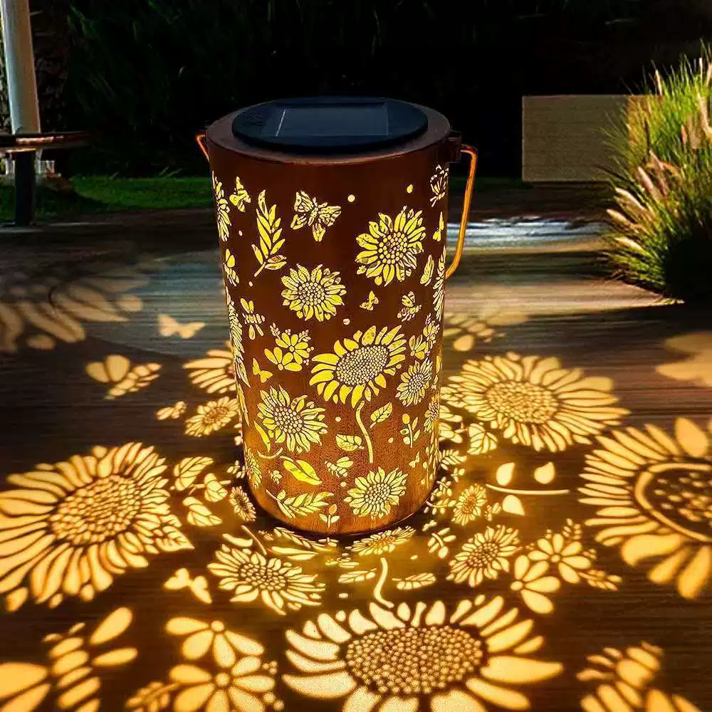 🌞Colorful, solar-powered garden lantern with sunflower light effect