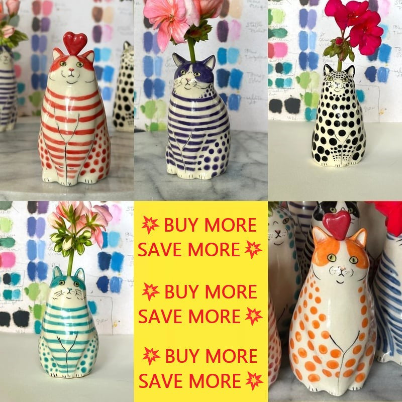 ⏳ Limited-time offer ⏰ Polka dot cat vase