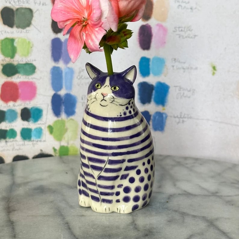 ⏳ Limited-time offer ⏰ Polka dot cat vase